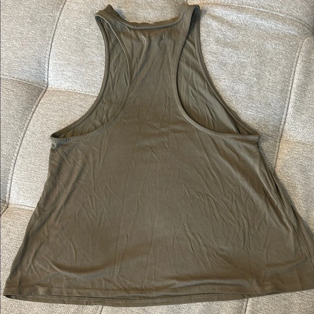 Silence + Noise Green Tank Top - Picture 2 of 3